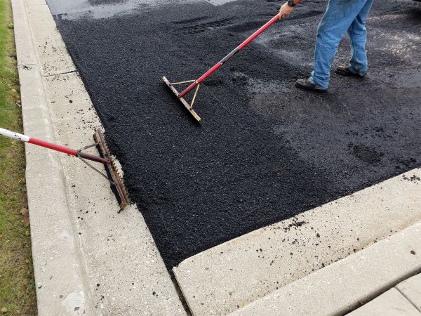 Asphalt Driveway Service in Berkeley